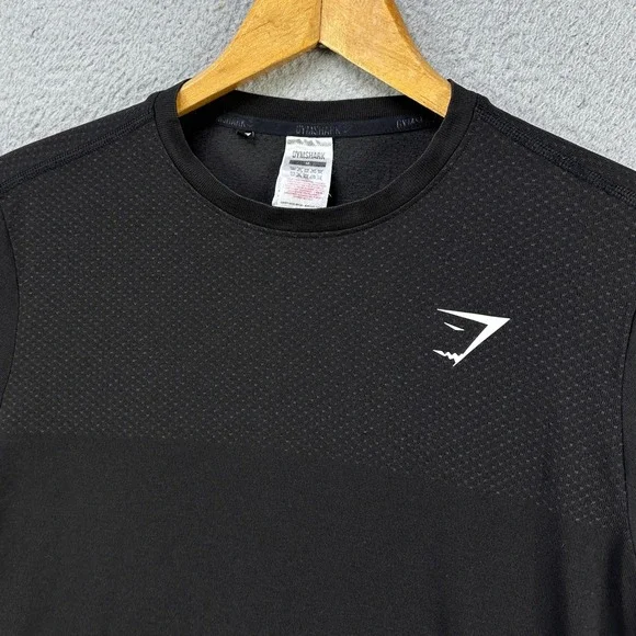 Gymshark Shirt Athletic Men Medium Black Work Out Gym Exercise Logo Short Sleeve
